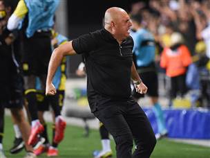 בני לם, חגיגה גדולה בבכורה (ברני ארדוב)