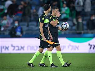 ה-VAR הציל אותו פעמיים. שניר לוי (מאור אלקסלסי)