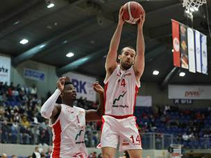 תצוגת לחימה אדירה של המארחת הובילה למהפך (לירון מולדובן)