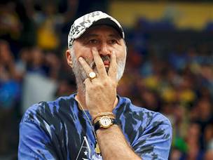 חייב להיות מרוצה (אלן שיבר)