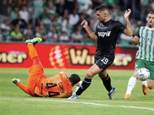 אליאס התקשה לבלוט והוחלף (אלן שיבר)