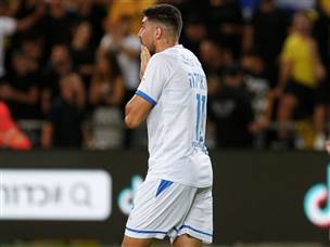 חלאילה אחרי החמצת הפנדל (אלן שיבר)