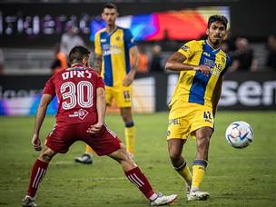 אבל מכבי נכנסה היטב למשחק (צילום: אלן שיבר)