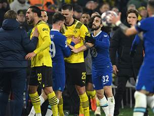 הרוחות התלהטו בתוספת הזמן (Getty)