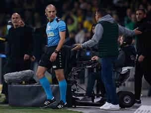 ועל סף ההפסקה שער של שרי נפסל (מאור אלקסלסי)