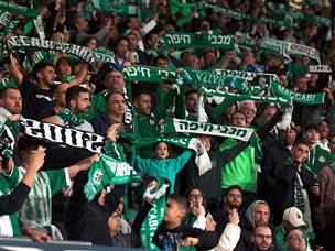 כולל קרוב ל-30 אלף איש ביציעים (צילום: אלן שיבר)