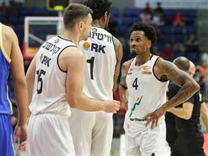 קרוב, אבל לא מספיק (לירון מולדובן)