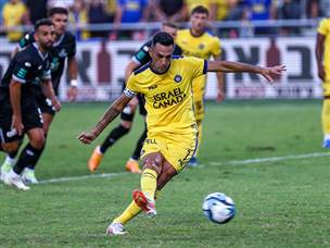 אבל הקפטן תיקן בפנדל החוזר (דני מרון)