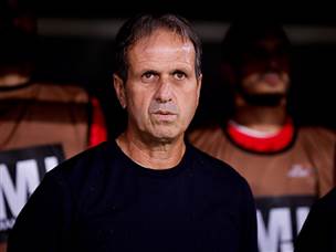 רוני לוי יוצא רק עם נקודה (מאור אלקסלסי)