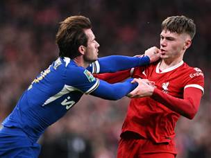 וגם הרוחות התלהטו (Mike Hewitt/Getty Images)