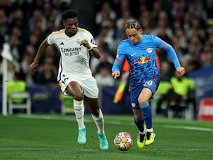 ושלטה במשחק בברנבאו (GETTY)