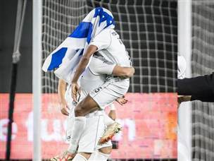 חגיגות בסיום (עודד קרני)