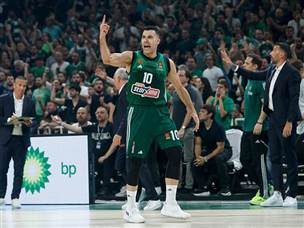 קוסטאס סלוקאס. שוב הוא הגיע (GETTY)