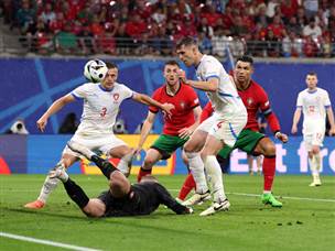אלא שאז עצמי מהיר קבע שוויון (Dan Mullan/Getty Images)