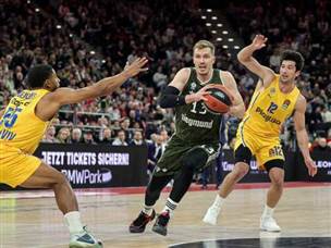 אך שוב היריבה הפכה (GETTY)