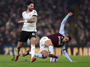 הפער בפסגה עומד זמנית על 8 נקודות (GETTY)