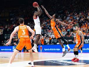 קרב עיקש (הפועל שלמה תל אביב)