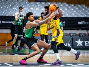 וולטון המשיך (FIBA)