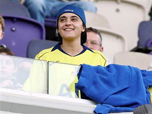 אמילי דמארי והאחים ברמן חגגו ביציע (אלן שיבר)