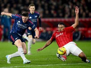 משחק חלש לחלק הקדמי (Photo by Clive Mason/Getty Images)