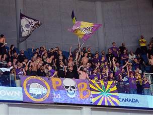 אבל בסוף אוהדי החוץ יצאו כשידם על העליונה (אודי ציטיאט)