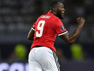 שער בכורה ללוקאקו (getty)