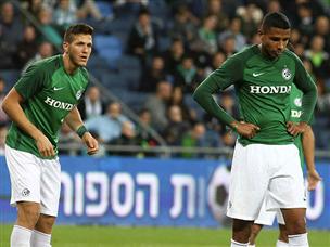 ההגנה של מכבי חיפה שיחקה באופן קטסטרופלי (צילום: אלן שיבר)