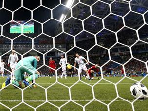 שגיאה נוראית של דה חאה נתנה לריאל יתרון לפני ההפסקה (GETTY)