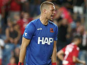 משחק חלש לזובאס (אלן שיבר)