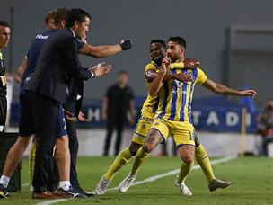 השתיק את המבקרים (אלן שיבר)