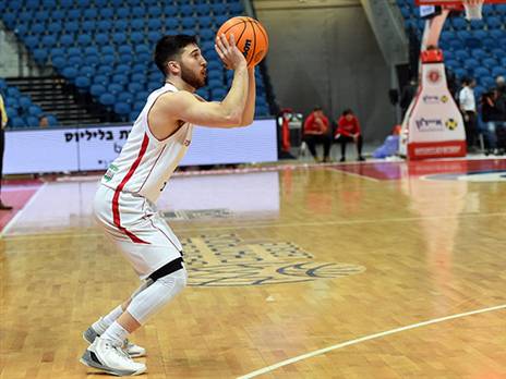 כמה חמורה פציעתו של בלאט? (ברני ארדוב)