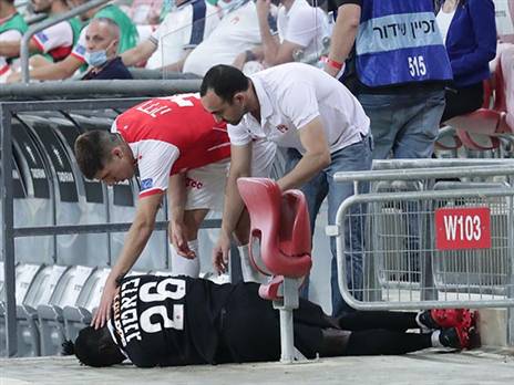 בואטנג נפל לא טוב, אך יהיה כשיר. (דני מרון)