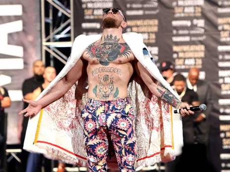 מייוות'ר יחזיר אותו מפרישה? (Getty)