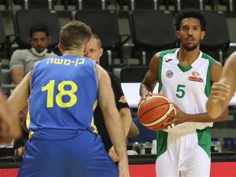 קרב צמוד ברוממה (לילך וייס, מנהלת הליגה)