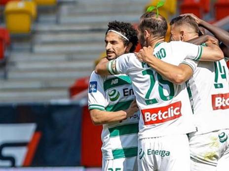 יישאר בפולין או יחזור לאנדרלכט? (האינסטגרם של קני סייף)