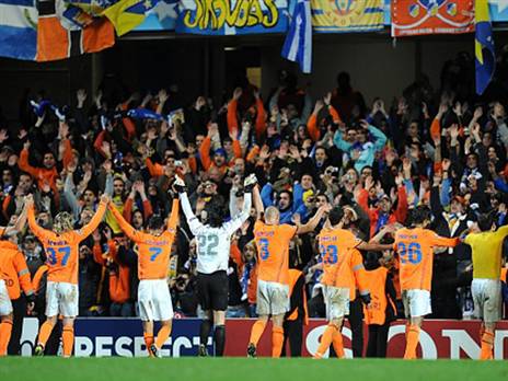 חוגגים ניצחון בסטמפורד ברידג' על צ'לסי (getty)