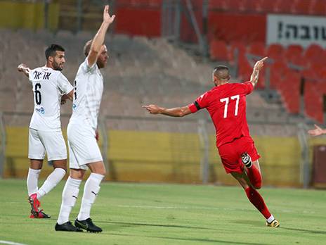 אקסברד. כבש בנבדל (אלן שיבר)
