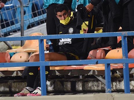 נפצע מול פ''ת וימשיך להעדר. כהן (צילום: ברני ארדוב)