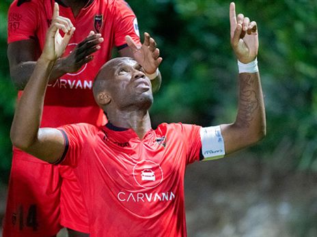 "תהנה, תאכל נכון ותיאבק כאילו כל משחק הוא האחרון". דרוגבה (getty)