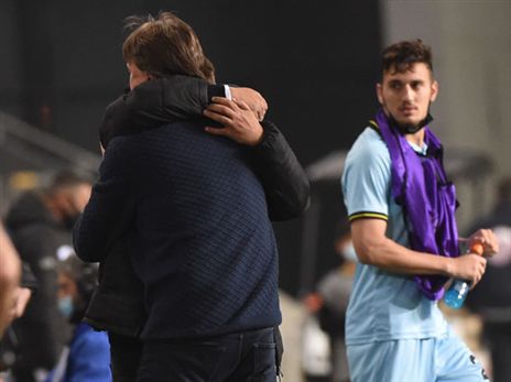 דראפיץ' וברדה חגגו בסיום (ברני ארדוב)