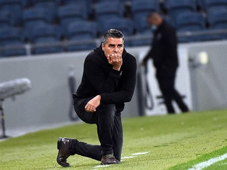 סילבס. כאב ראש רציני (ברני ארדוב)