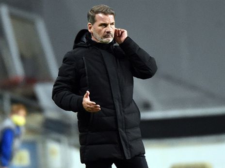 אטפלד: "שער לא מוצדק" (ברני ארדוב)