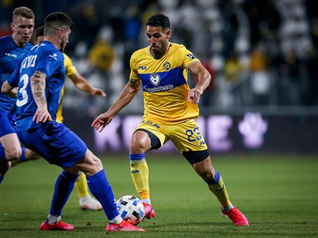 יש הקלה במצב הברך של גולסה (מאור אלקסלסי)