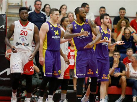 אפשר להיות רגועים. הפעם יש גנרטור (אלן שיבר)