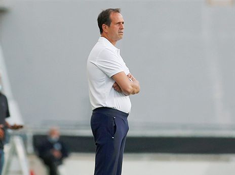 התנגד בתוקף. רוני לוי (דני מרון)