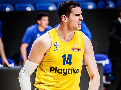 הפורוורד סוגר עונת בכורה בצהוב (עודד קרני)