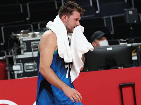 ירד בדמעות בסיום. דונצ'יץ' (getty)