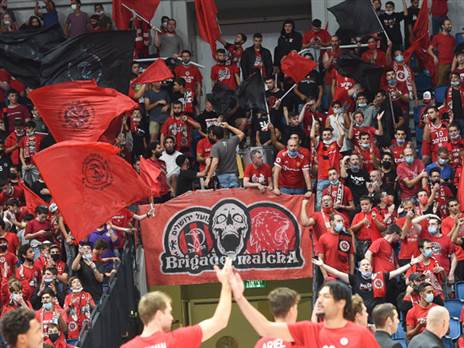 אוהדי ירושלים. ההחתמות נתנו דחיפה (ברני ארדוב)