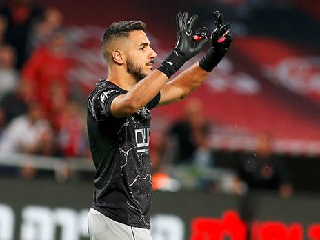 איתמר ניצן והמצתים שהושלכו לכיוונו. נמצא הפיתרון לבעיה? (אלן שיבר)