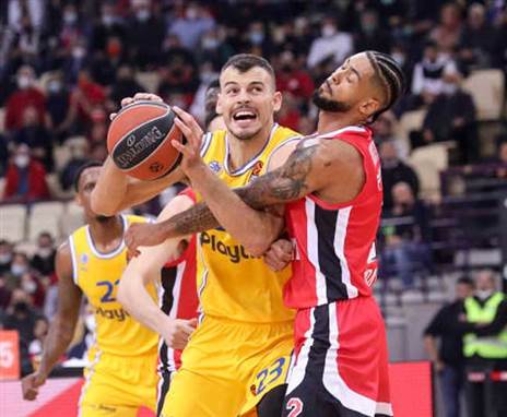 דורסי עשה לצהובים בית ספר (GETTY)